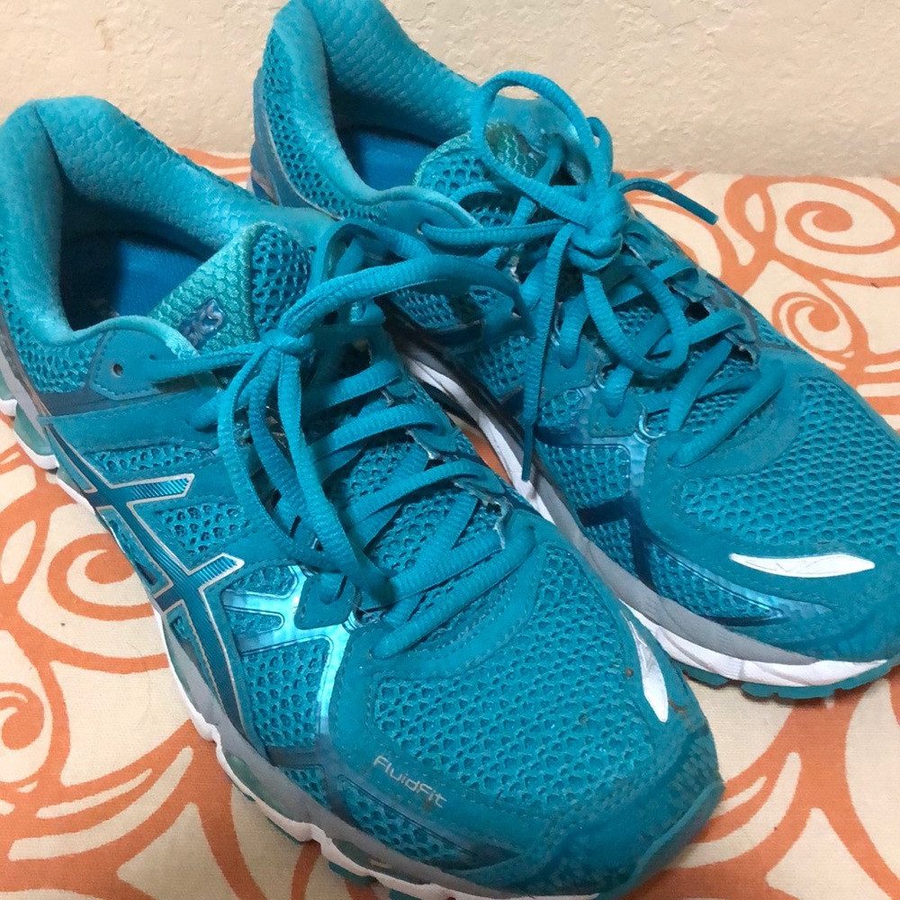 ASICS gel kayano 21 running shoe